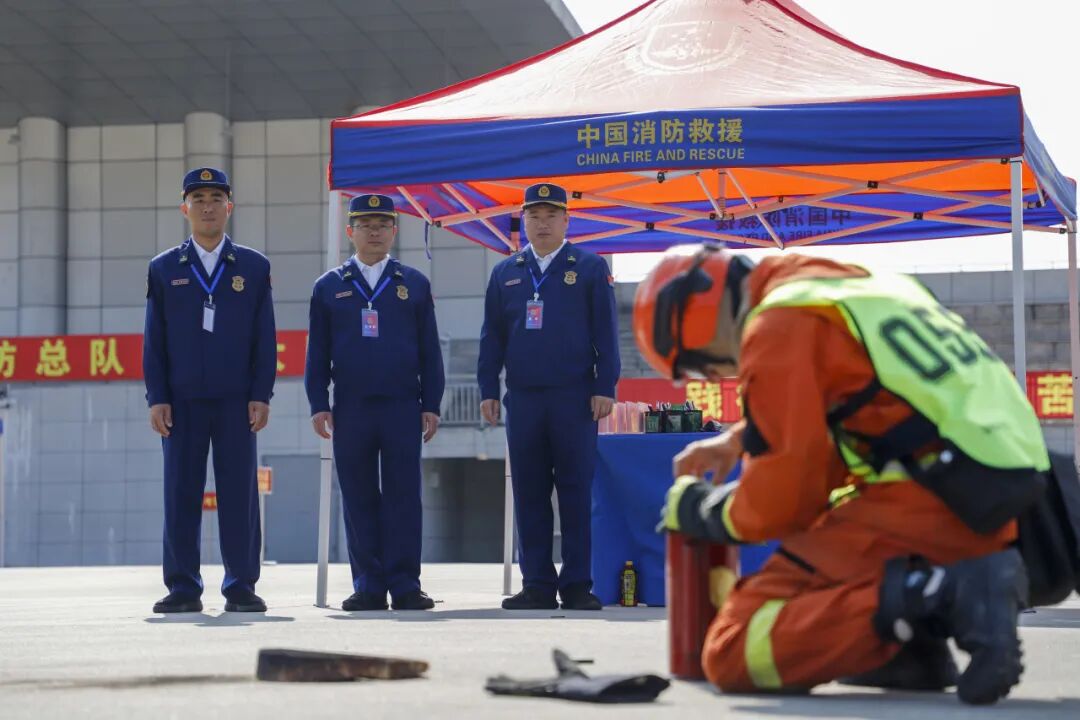 福建省森林消防总队圆满完成2023年新招录消防员入职教育训练检查考核