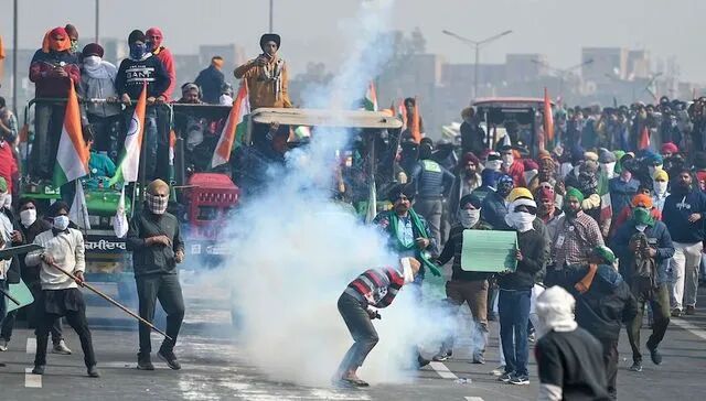 20万台拖拉机国庆日开进首都，印度农民要从莫迪手里抢回饭碗| 界面新闻