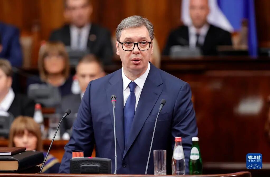 塞尔维亚总统武契奇宣誓就职-新华网