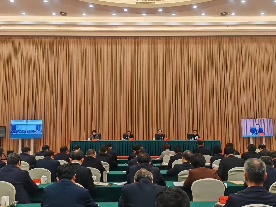 中央第二生态环境保护督察组督察河南省动员会在郑州召开