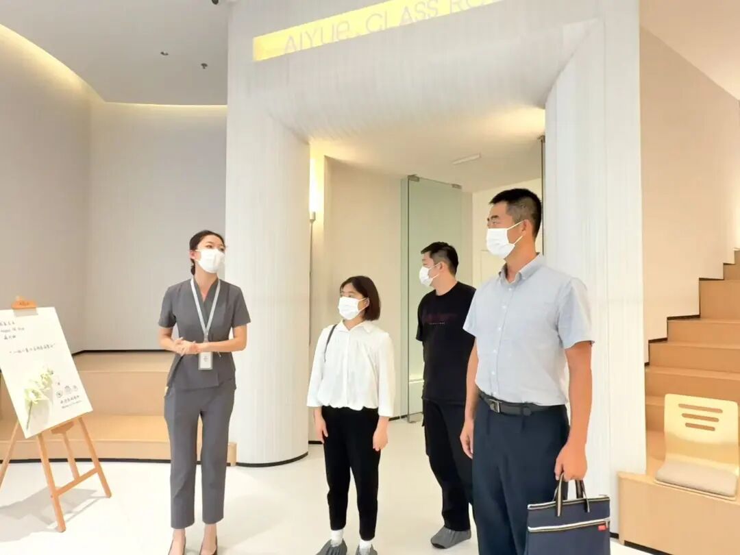 遂宁职业学院医药卫生学院赴爱悦月子中心洽谈校企合作共育康养人才