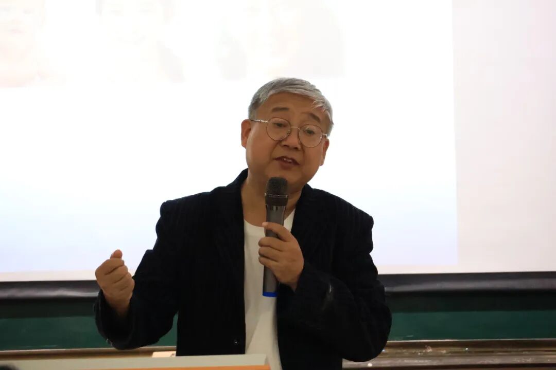 我校开展“青春期卫生保健”专题讲座