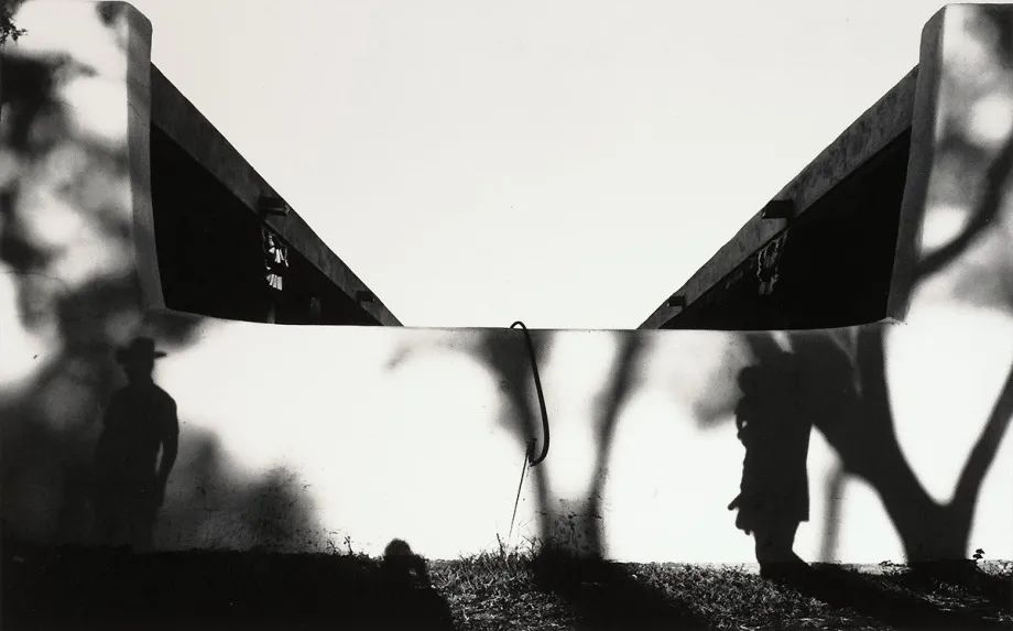 黑白摄影画册印刷|［摄影］黑白光影中穿行 || Ray K. Metzker