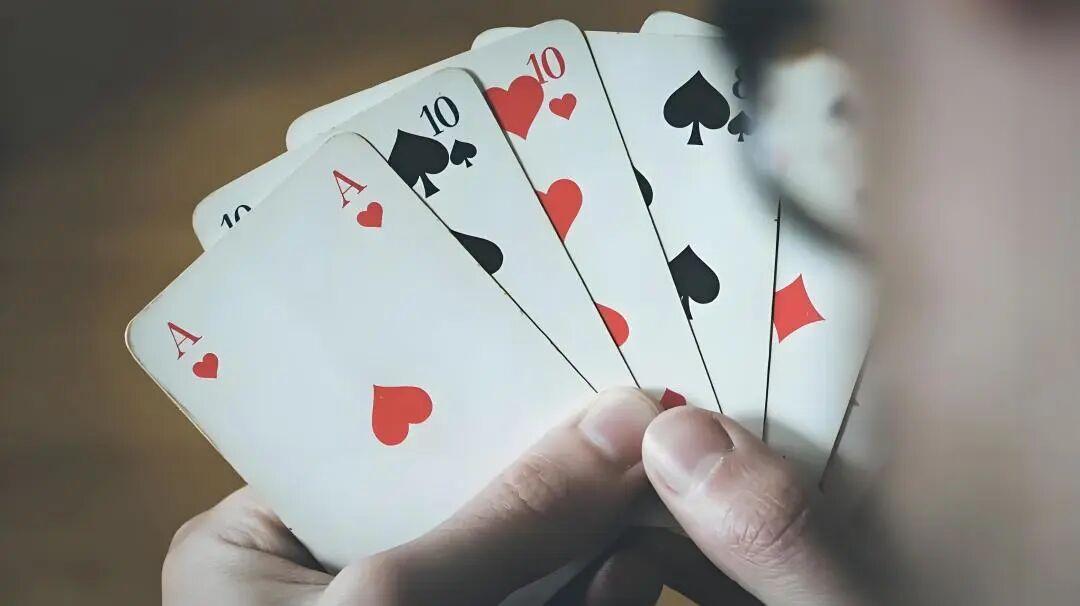 掼蛋剑客秘笈：弹出五大关键字，助你牌场称霸！(图2)