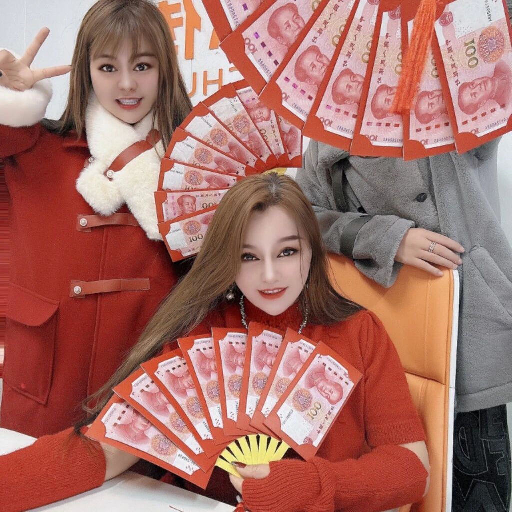 戴微娜拉