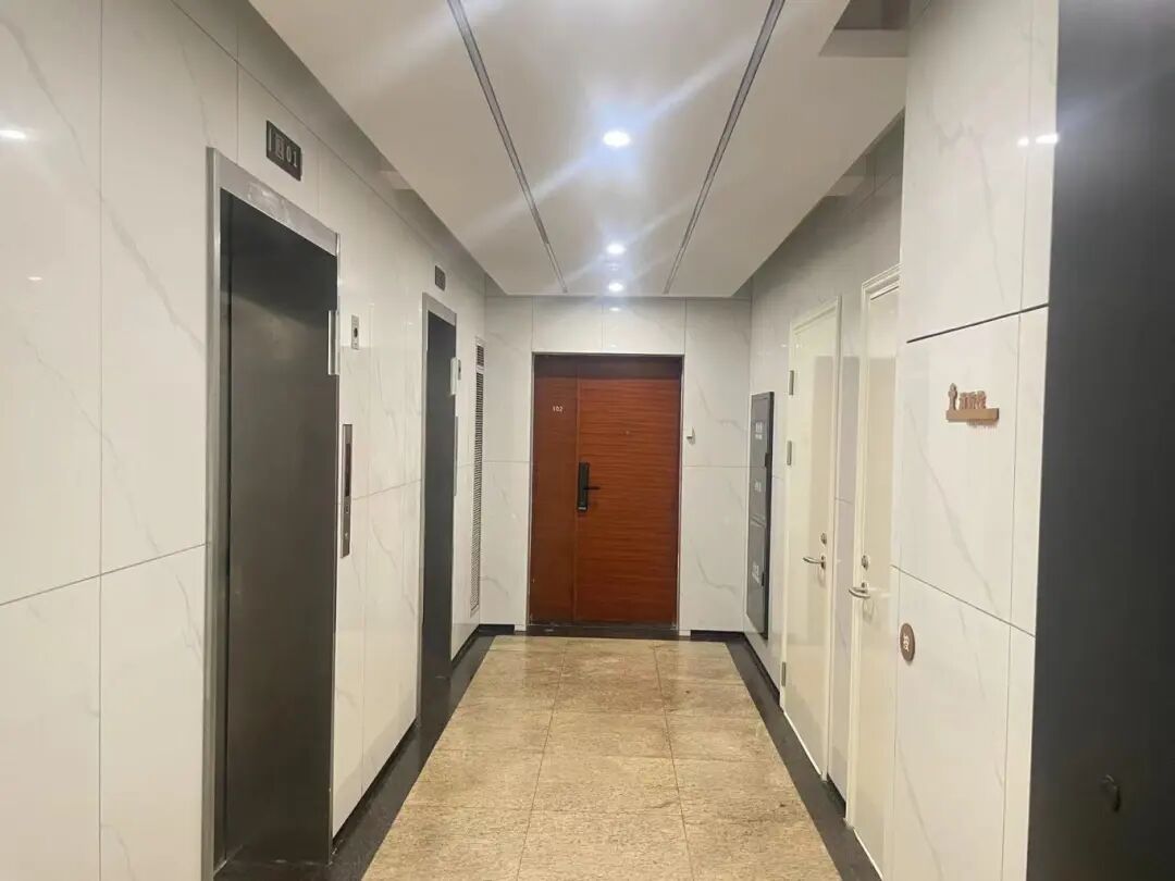 松江这个居民区的楼道改造完成