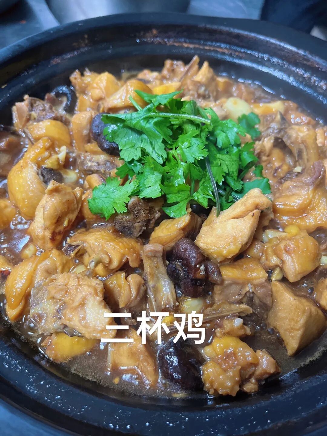 村食用菌基地凌源村食用菌基地位于水西镇凌源村肖家组背风向阳的山洼