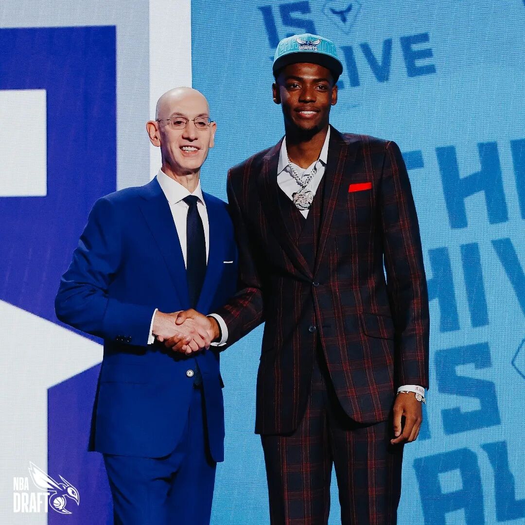 没想到（nba自由市场剩余球员）2020nba自由市场剩下的球员，自由市场0签约！放走场均20分三当家！这阵容能进季后赛？，qq业务中心，牛排的英文，