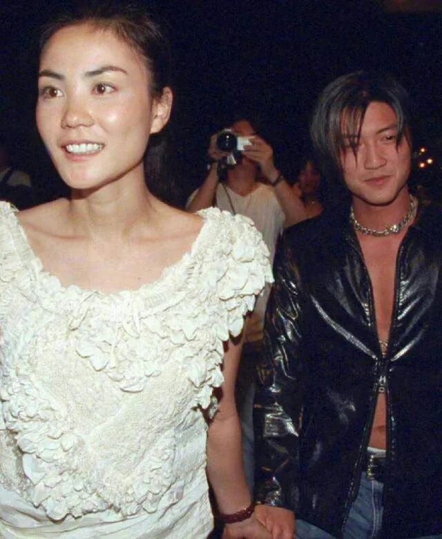 章子怡离婚,却意外带火她的百亿前任,网友:你们复合吧!