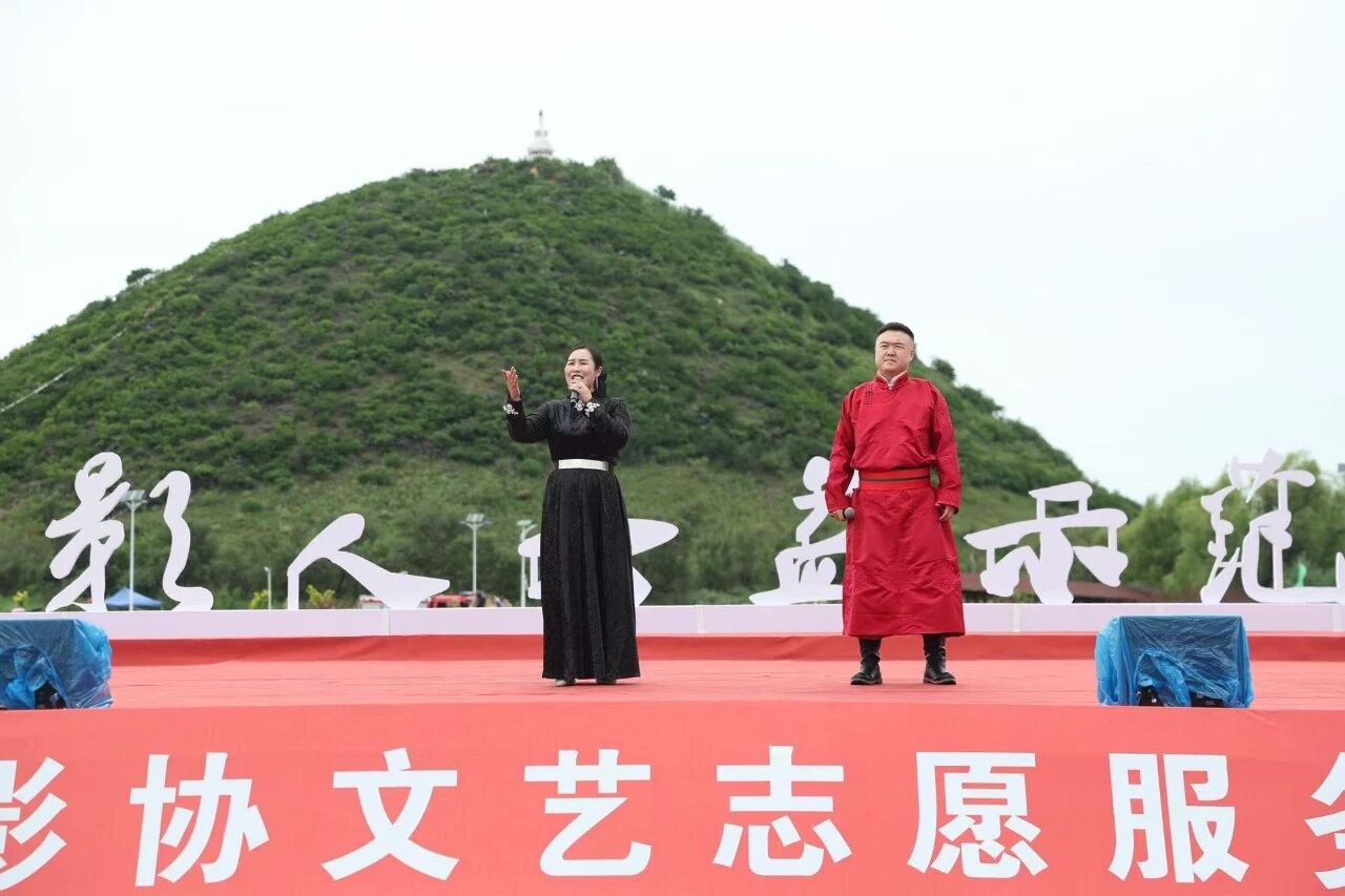 “电影人公益示范行”中国电影家协会文艺志愿服务走进内蒙古通辽 第25张