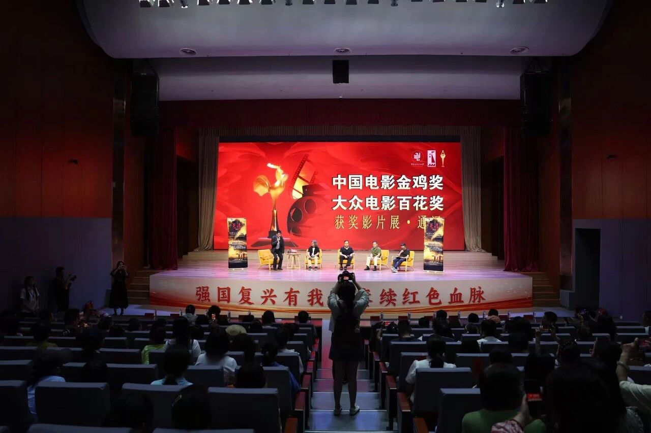 “电影人公益示范行”中国电影家协会文艺志愿服务走进内蒙古通辽 第2张