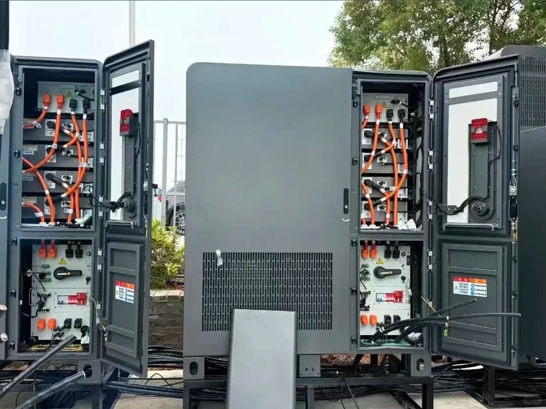 比亚迪闪充桩 (13).jpg