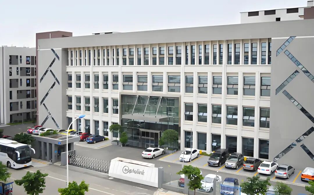 新易盛官宣掌握 CPO 晶圆级封装核心工艺