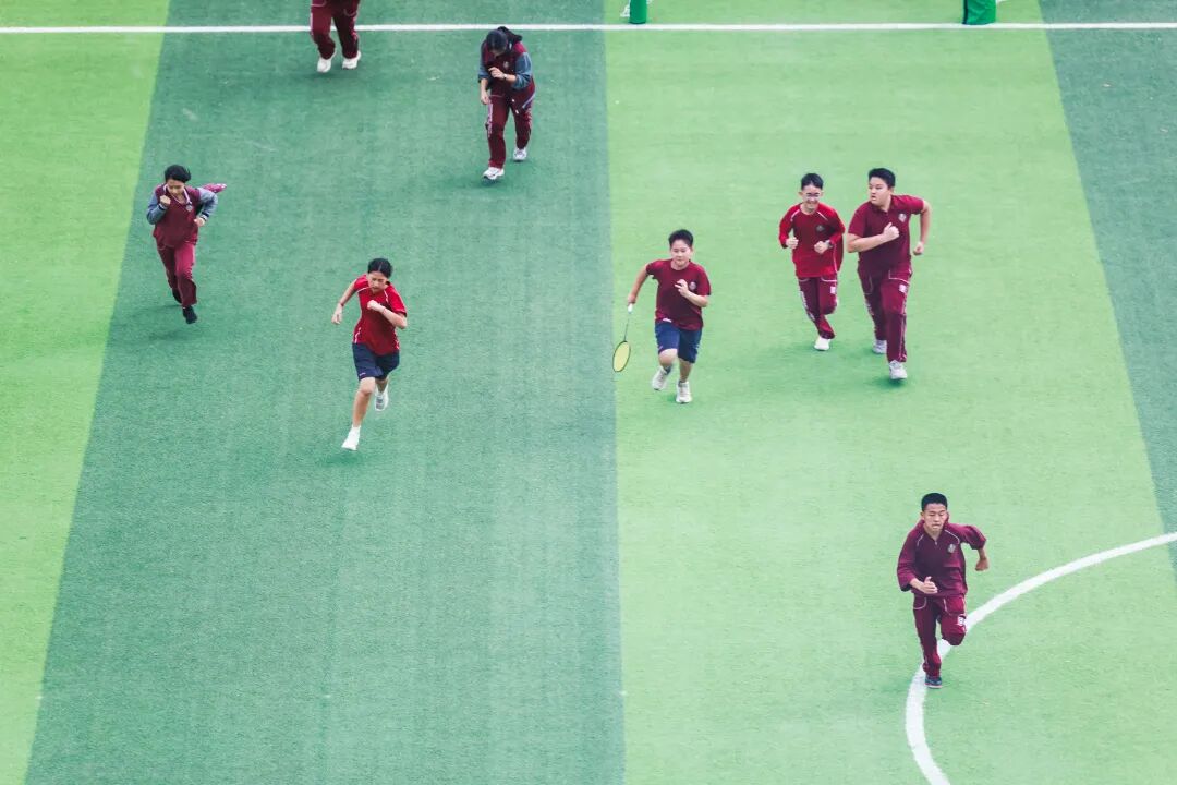 ���ݻ���ͬ��ѧУ