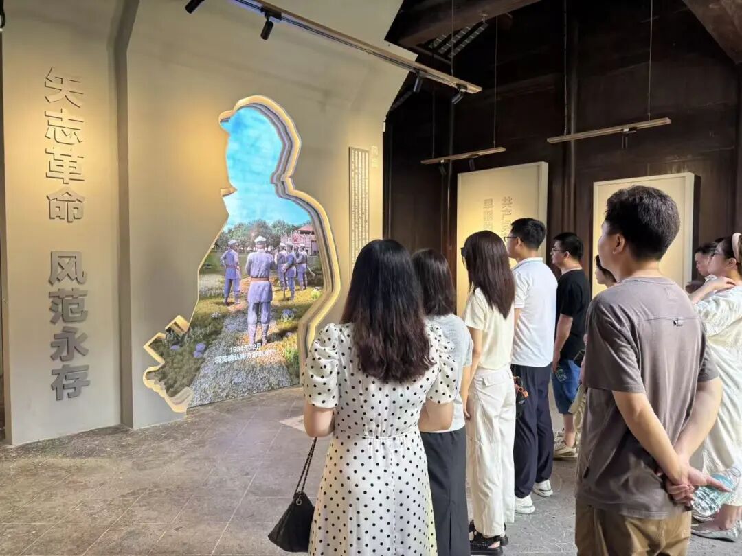 易恒云创开展纪念中国人民抗日战争暨世界反法西斯战争胜利80周年主题活动(图4)