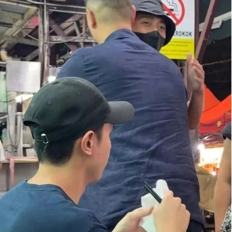 胡杏儿回应老公拥抱旧爱黄宗泽,李乘德没报备,刷手机才知道