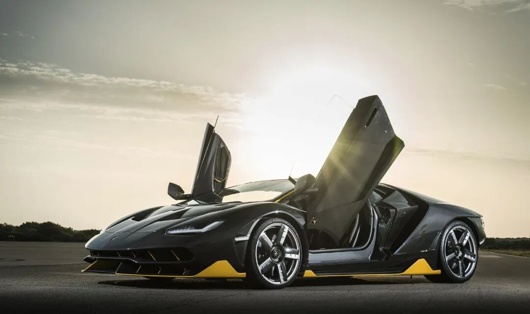 从经典到未来,兰博基尼60年中的特殊车型(下)-爱卡汽车爱咖号