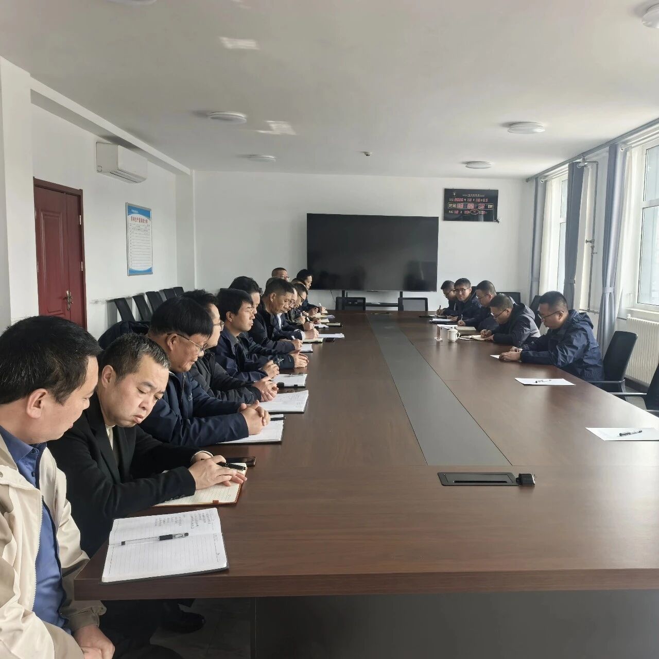 赵晨光深入芦河煤业督导检查工作