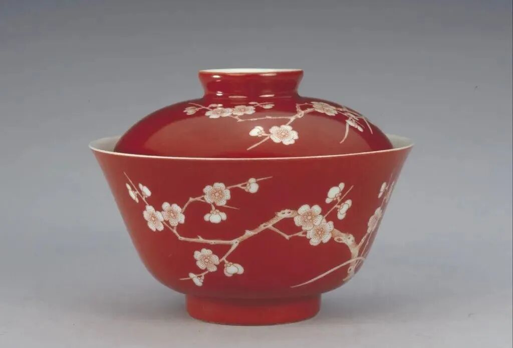 红中闪黄娇艳华贵的珊瑚红釉为何能惊艳古今