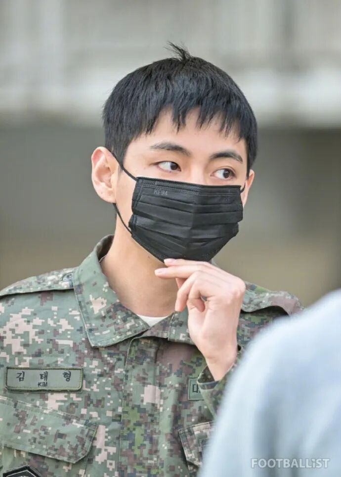 懒理小三发癫她悄悄变身圈内爱豆人脉王