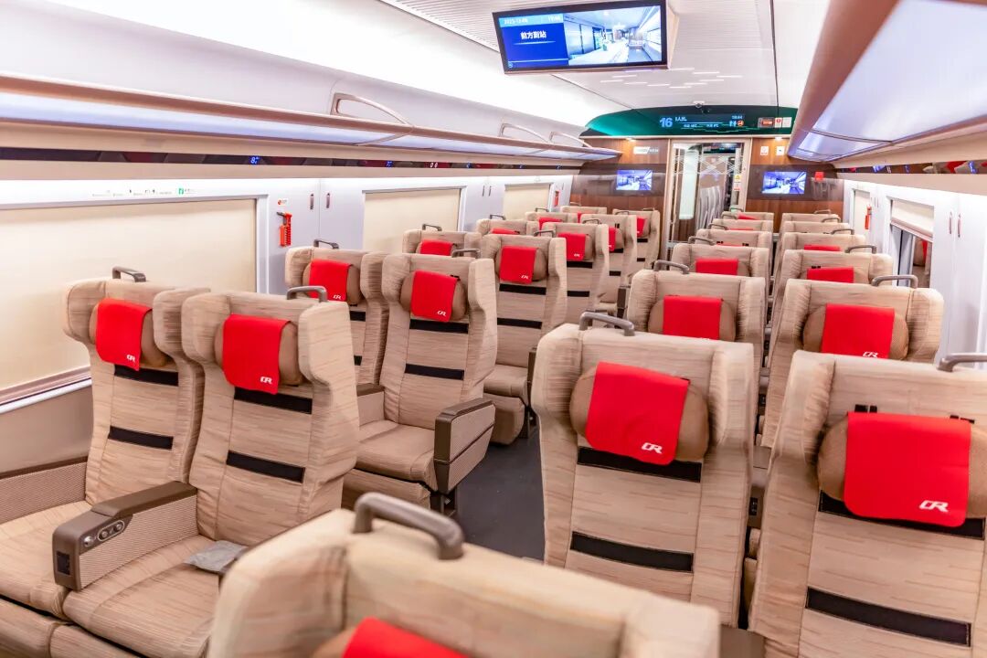 座椅衣帽钩上显示座位号超贴心实用那么如何买到复兴号智能动车组车票