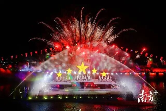 位于坡头区的湛江军事文化博览园是热门旅游打卡地。2月17日—3月3日，国内首部军舰海上实景演艺《军港之夜》将新增非遗主题暖场表演。