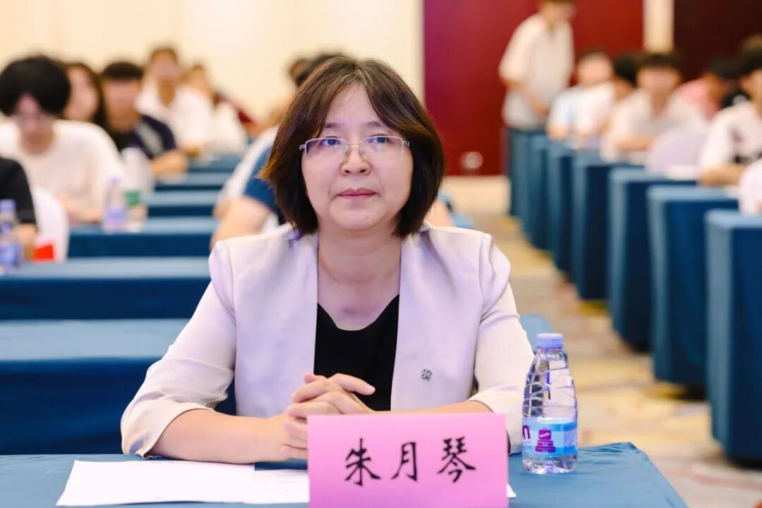 朱月琴.jpg
