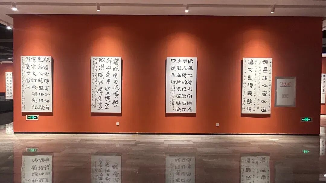 六安市书协隶书专委员会参观依于仁游于艺刘文华书法作品展