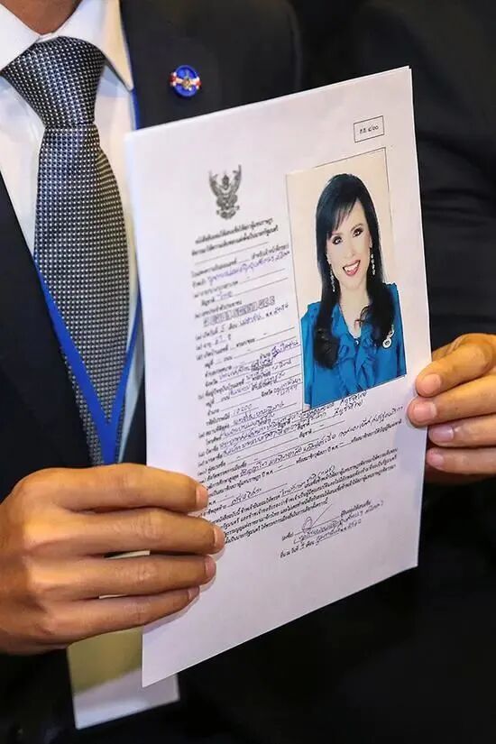 泰国甄嬛传番外篇也超狗血，泰王亲姐妹们受诅咒？一个过得比一个惨（组图） - 26