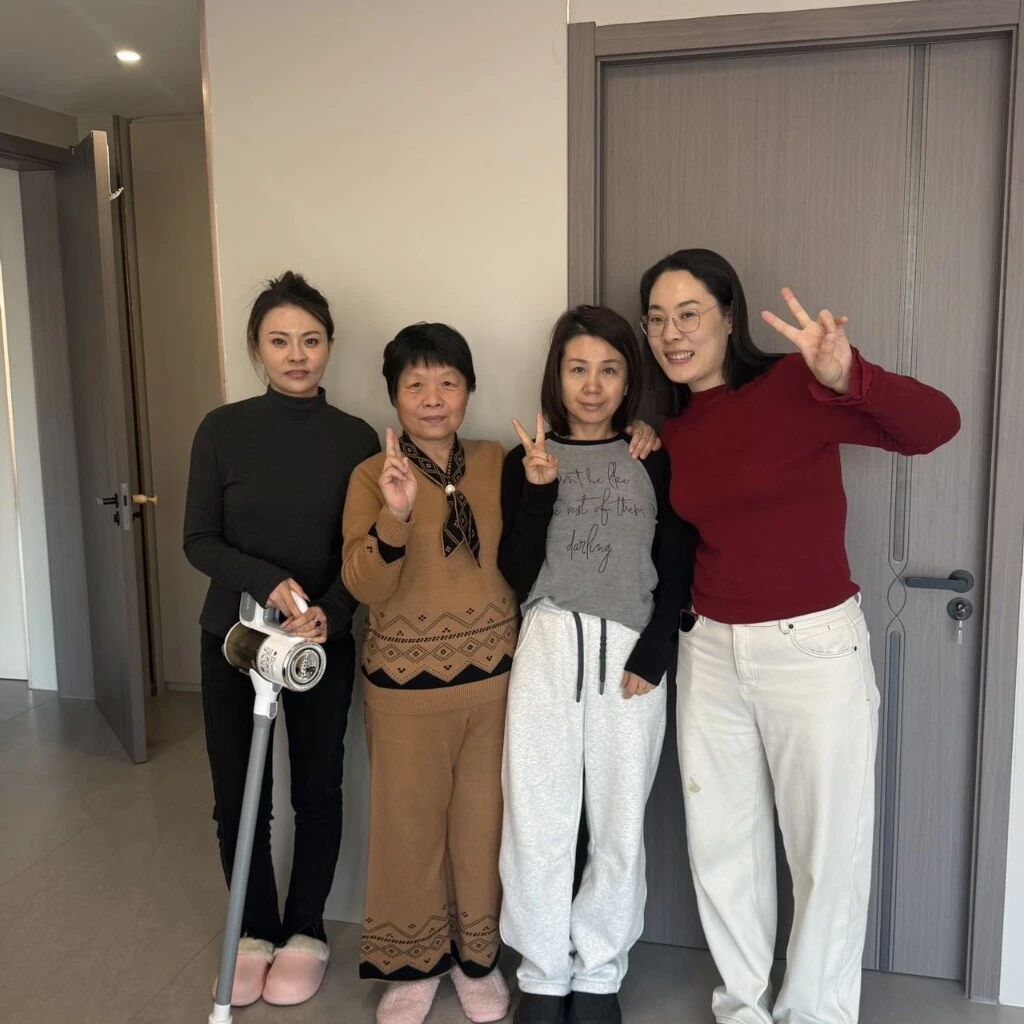 席美一家人