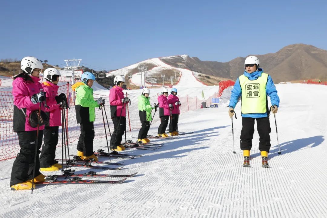 畅游河北:京西南国字号滑雪胜地!到保定疯滑雪跃