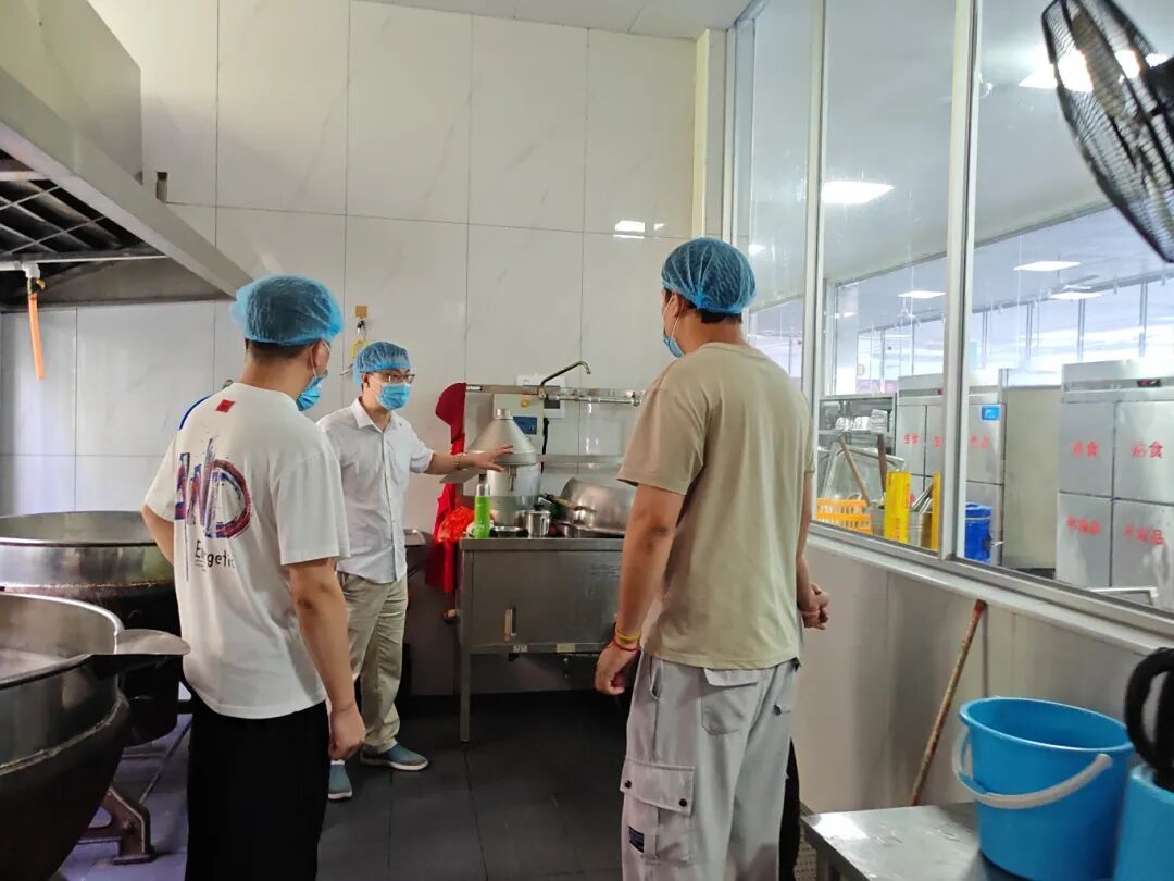 护校 “食” 力上线！福州四部门 “突击” 检查校园餐！__护校 “食” 力上线！福州四部门 “突击” 检查校园餐！