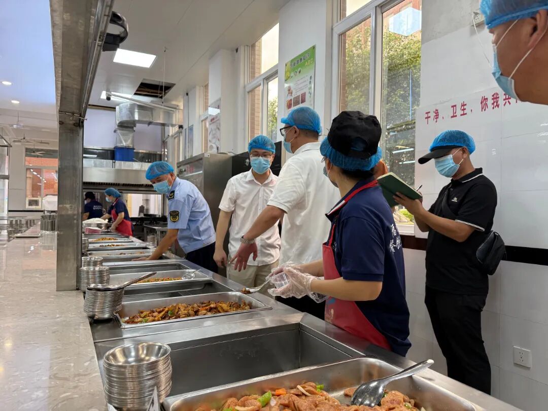 _护校 “食” 力上线！福州四部门 “突击” 检查校园餐！_护校 “食” 力上线！福州四部门 “突击” 检查校园餐！