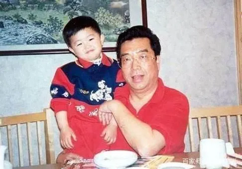 吴亦凡涉嫌强奸多名女性被刑拘:一个中国式渣男是怎么养成的?-第10张图片-凉面论坛_不只是免费发布招聘求职信息_致力成为生意人优选的分类信息网 吴亦凡涉嫌强奸多名女性被刑拘:一个中国式渣男是怎么养成的?-第10张图片-凉面论坛_不只是免费发布招聘求职信息_致力成为生意人优选的分类信息网