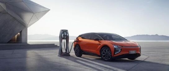 对抗保时捷等超豪华品牌，黑马高合再次全面再进化