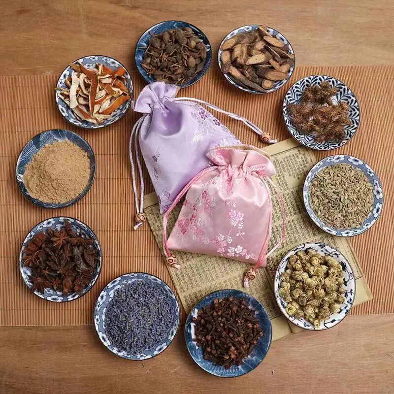 袅袅药草香，闻着也能治病