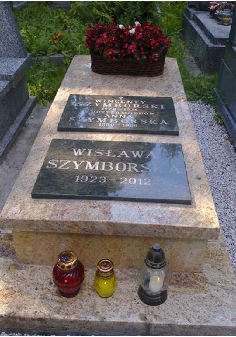 辛波斯卡我偏爱写诗的荒谬胜过不写诗的荒谬