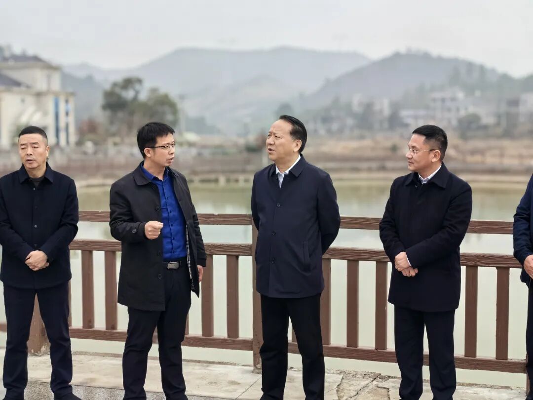 广信区清水乡洪家村调研指导乡村振兴工作,上饶市副市长郭峰陪同调研