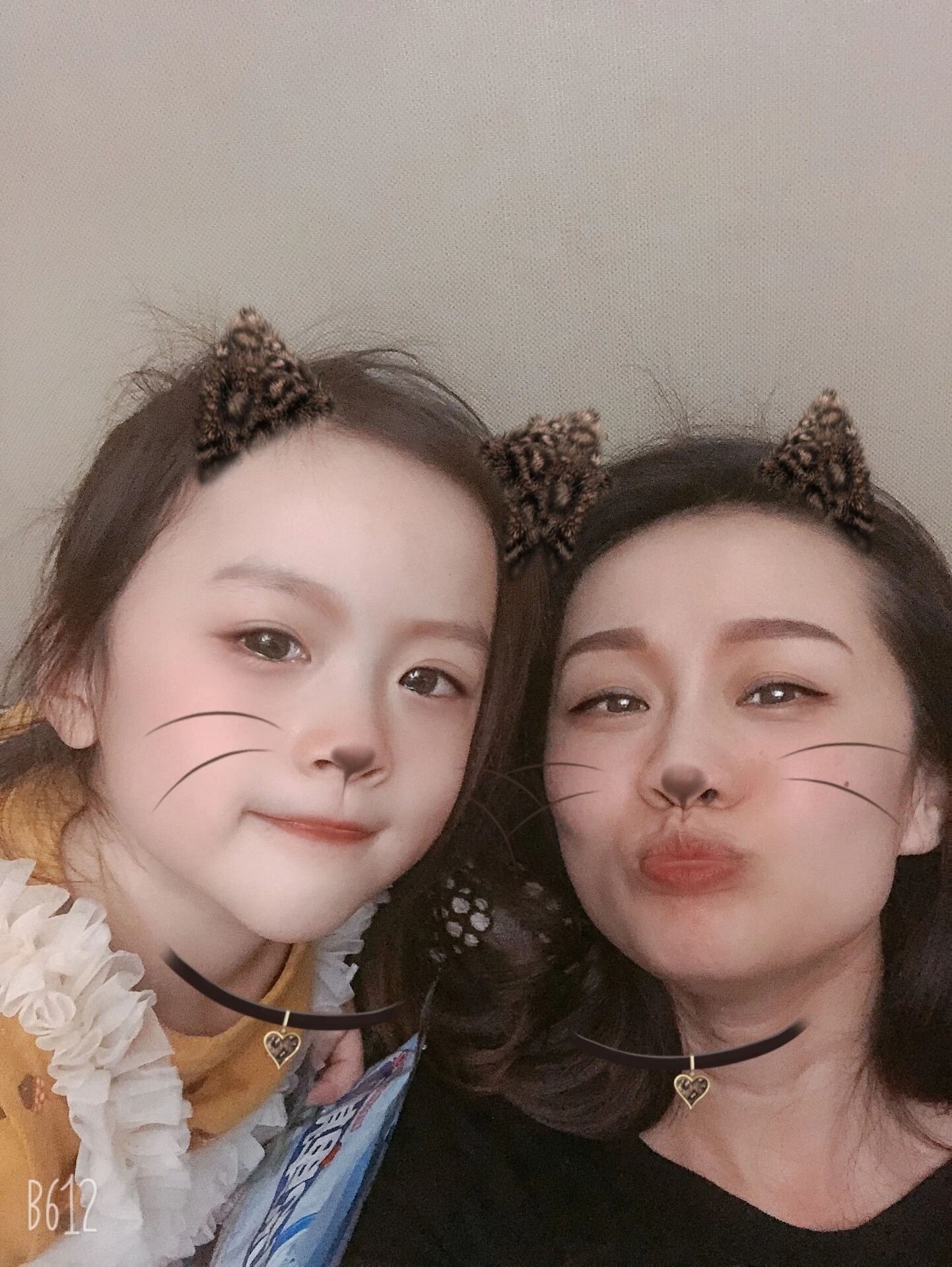 妮可一家在加拿大