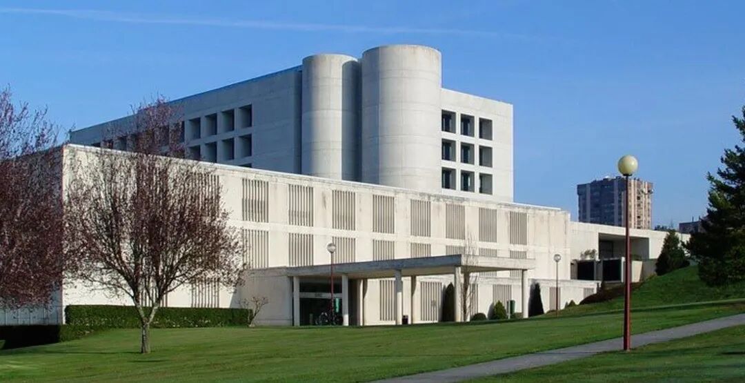 西班牙纳瓦拉大学iese商学院持续被国际出版物评为世界顶级商业学院.