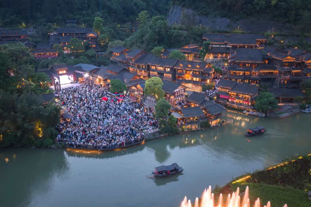乌江寨夜景.jpg