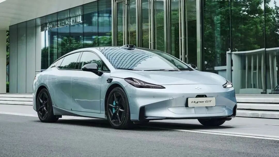 99万昊铂 hyper gt对于五菱宏光mini ev这台车来说,很多人可能会觉得