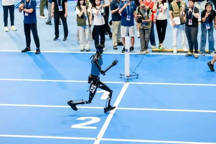 图源：北京人形机器人创新中心