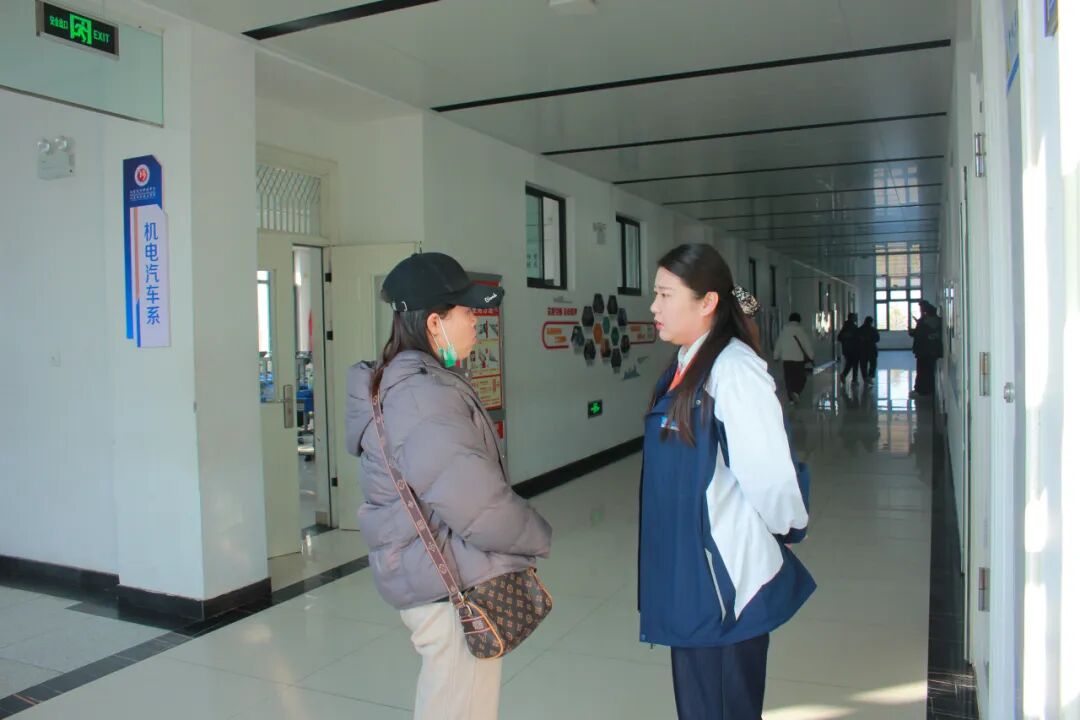 【凝心聚力话成长 家校携手筑未来】山东运河职业中专2025-2026学年第一学期期中家长会(图57)