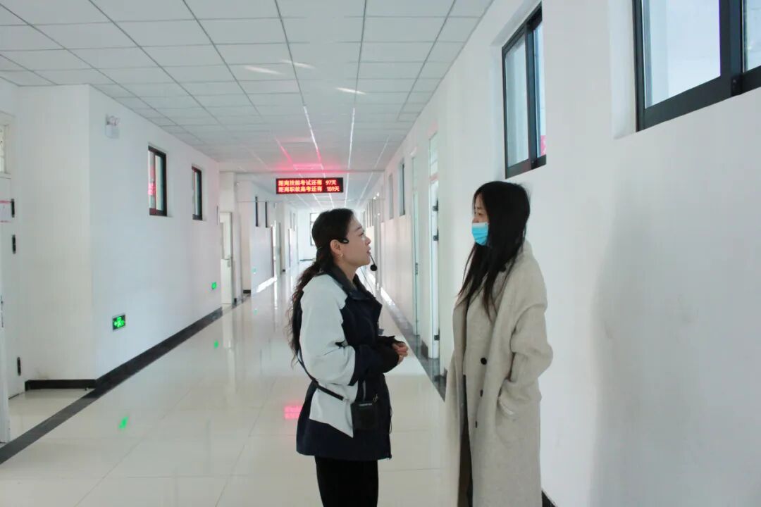 【凝心聚力话成长 家校携手筑未来】山东运河职业中专2025-2026学年第一学期期中家长会(图58)