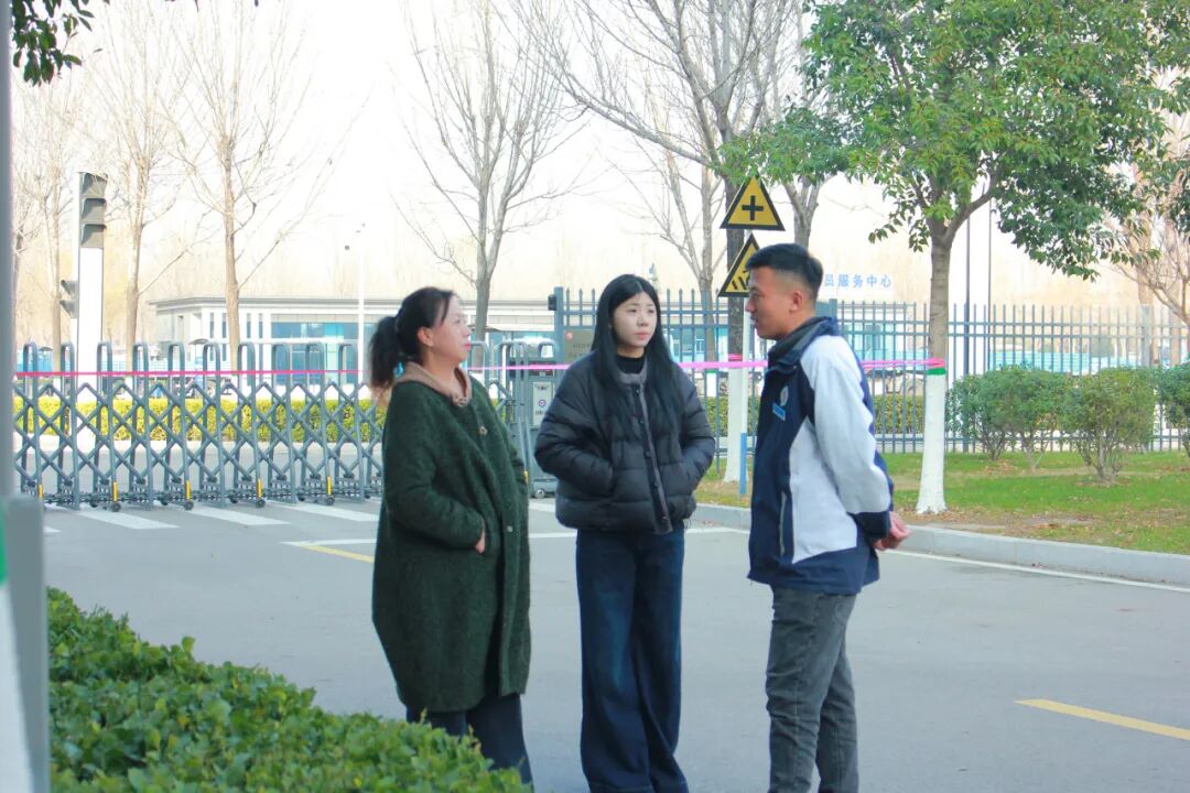 【凝心聚力话成长 家校携手筑未来】山东运河职业中专2025-2026学年第一学期期中家长会(图56)