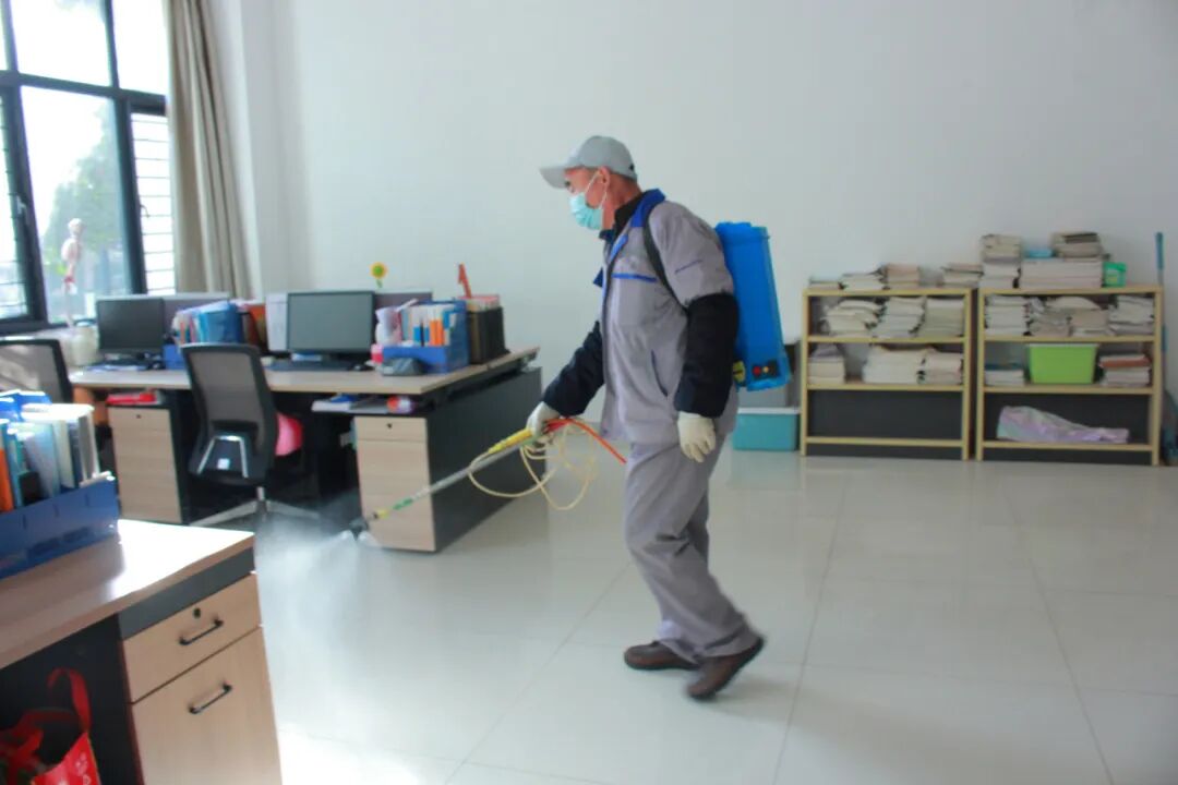 山东运河职业中专全面开展流感消杀，筑牢校园健康防线(图17)