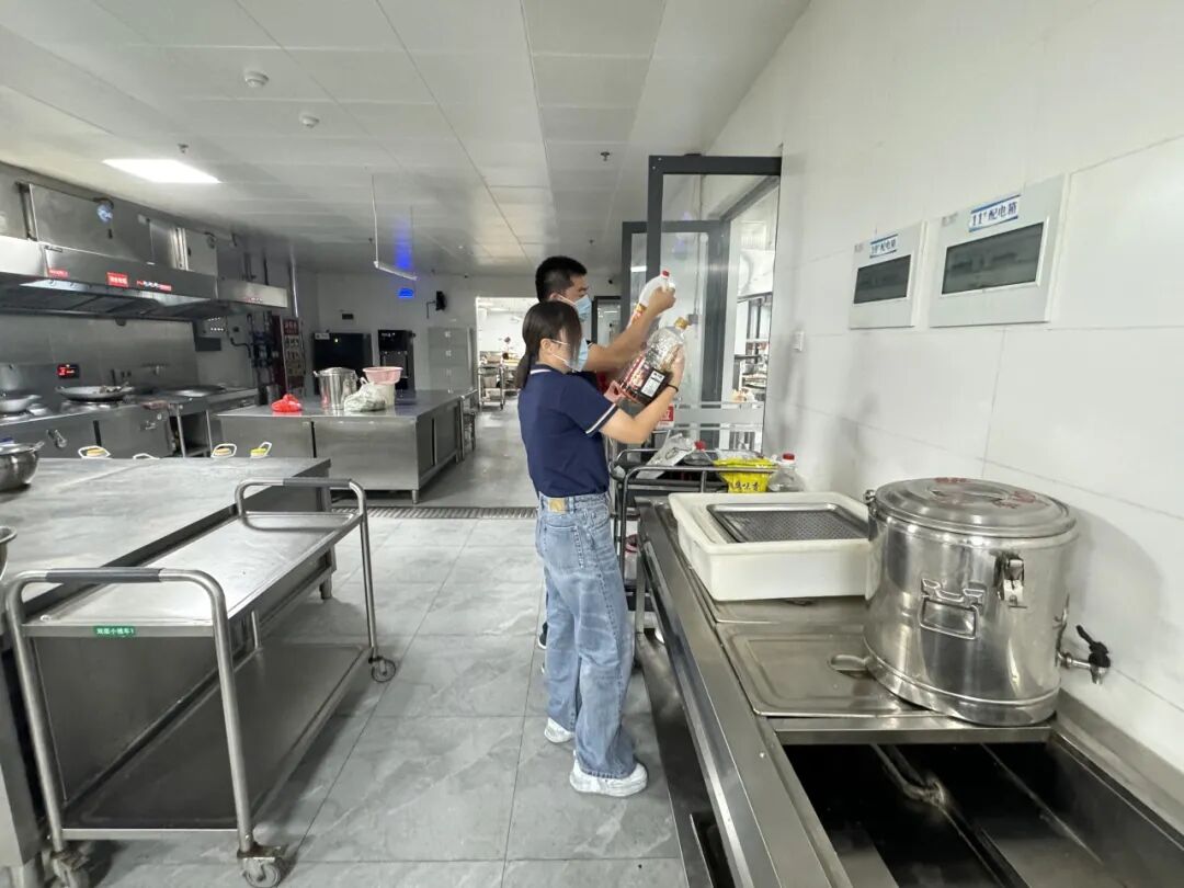 【聚焦食品安全 护航师生健康】山东运河职业中专开展新学期食品安全专项检查(图12)