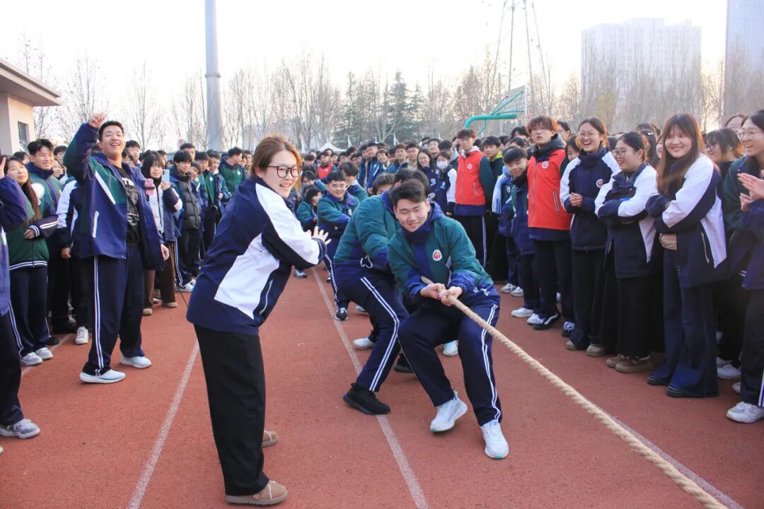 凝心聚力拔山河 青春逐梦显风采——山东运河职业中专拔河比赛燃动初冬(图11)