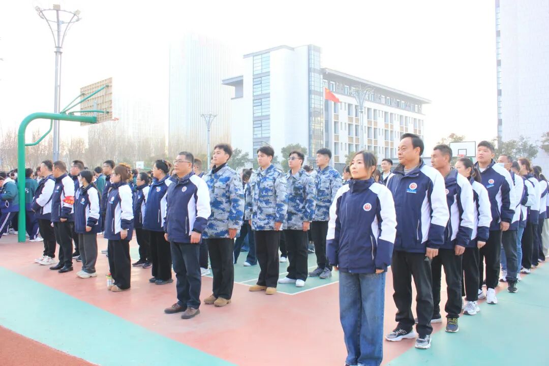 凝心聚力拔山河 青春逐梦显风采——山东运河职业中专拔河比赛燃动初冬(图5)